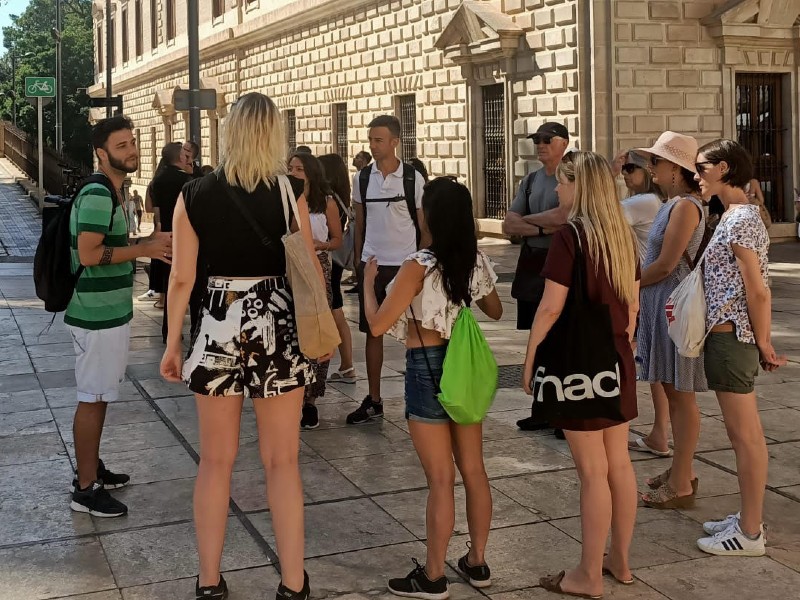 Free tour Málaga en pirámide